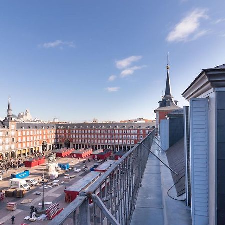 Historic Penthouse Plaza Mayor In マドリード エクステリア 写真