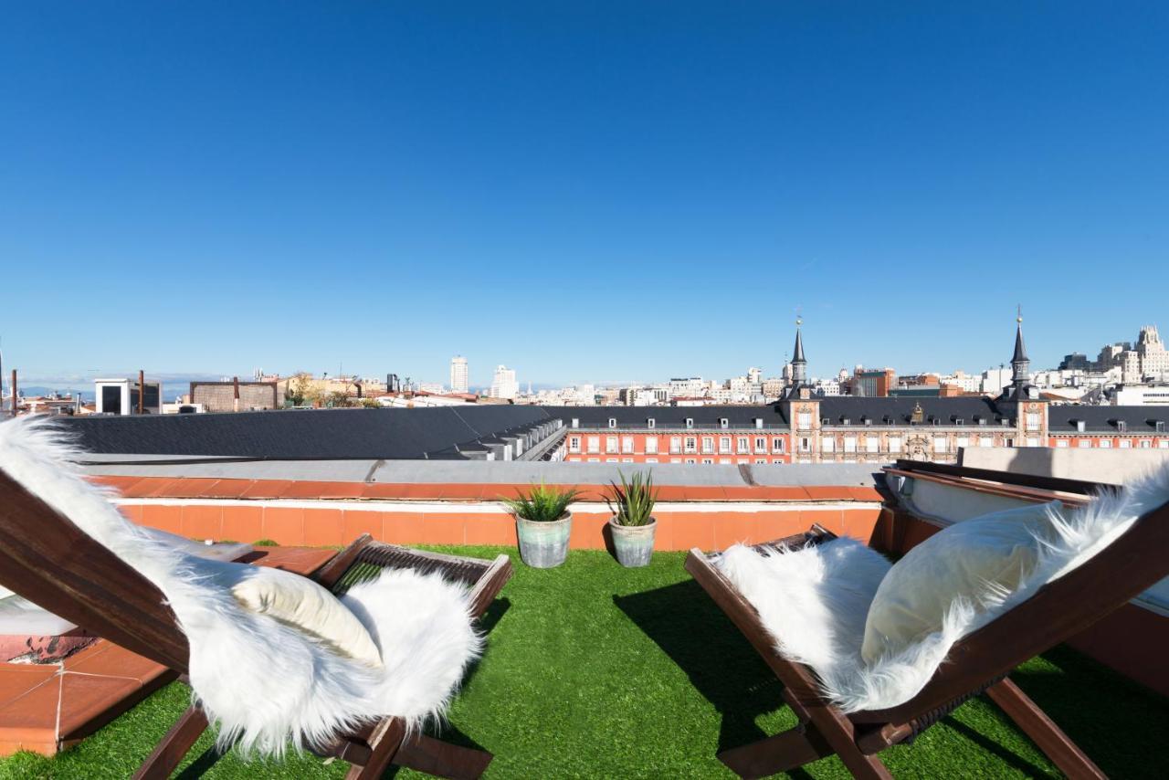 Historic Penthouse Plaza Mayor In マドリード エクステリア 写真