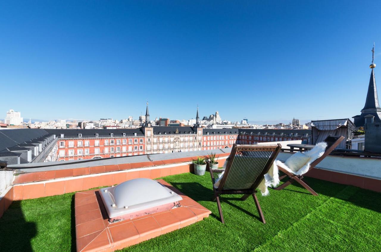 Historic Penthouse Plaza Mayor In マドリード エクステリア 写真