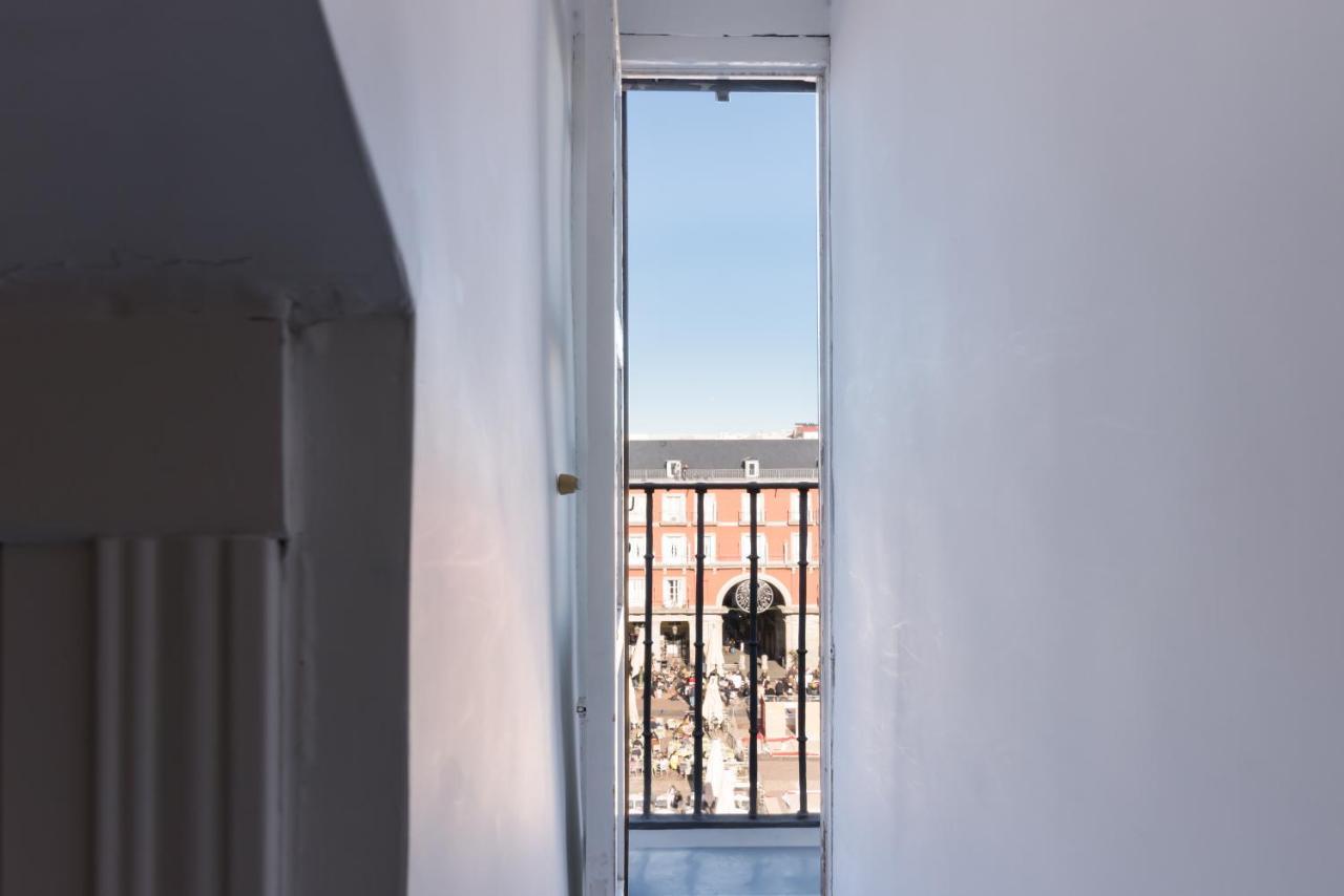 Historic Penthouse Plaza Mayor In マドリード エクステリア 写真